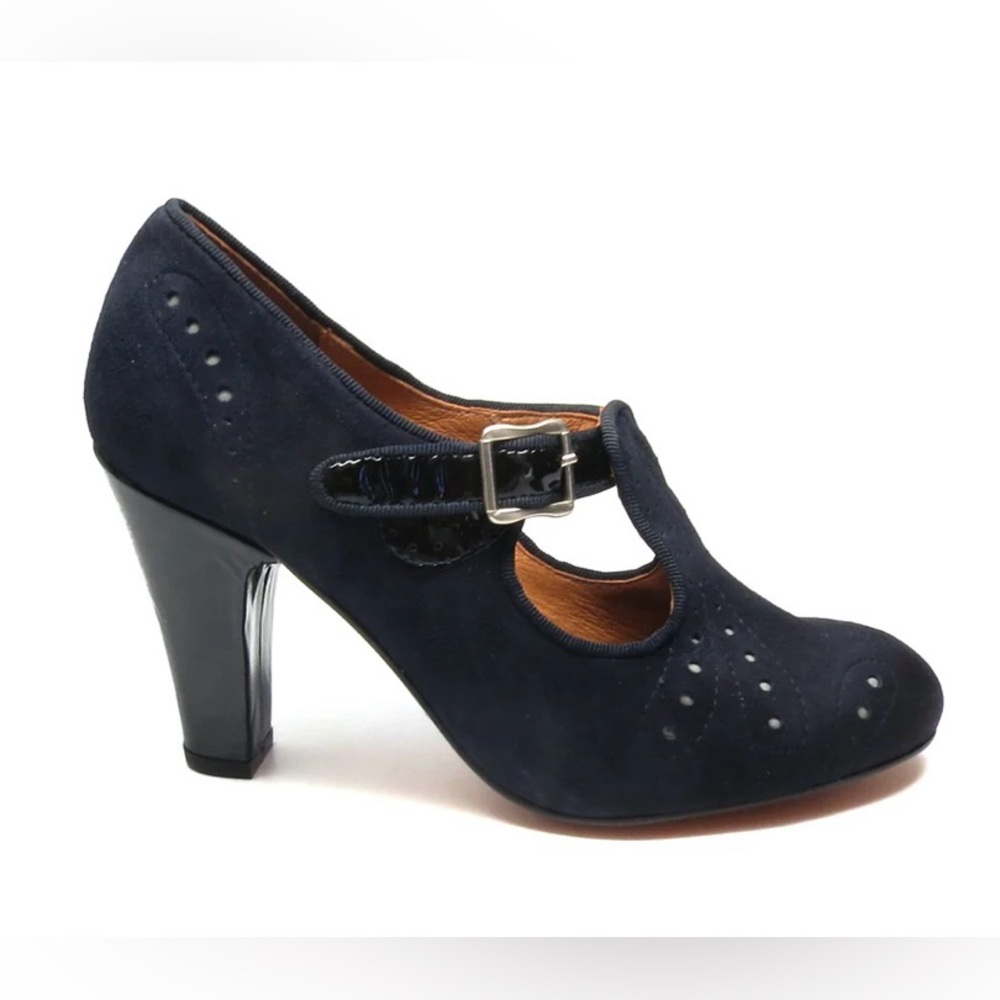 Re-Mix vintage- inspired t-strap heels size 10 navy suede black patent leather